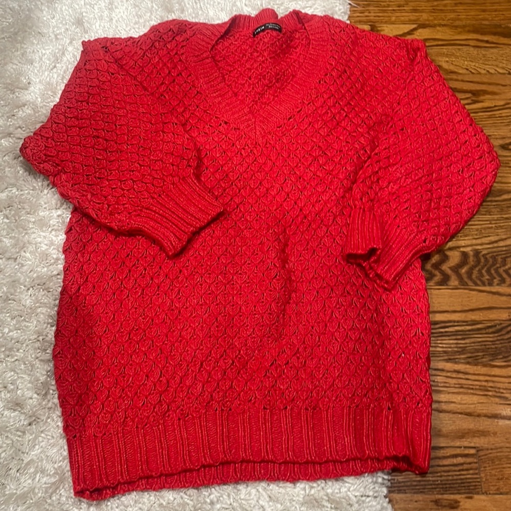 Woman’s Sweater Brand: Shein Size: L